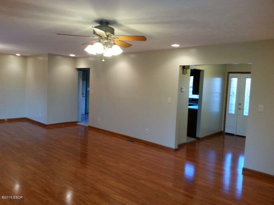 1082 Cardinal Road Carbondale, IL 62901 - Photo 7 of 19