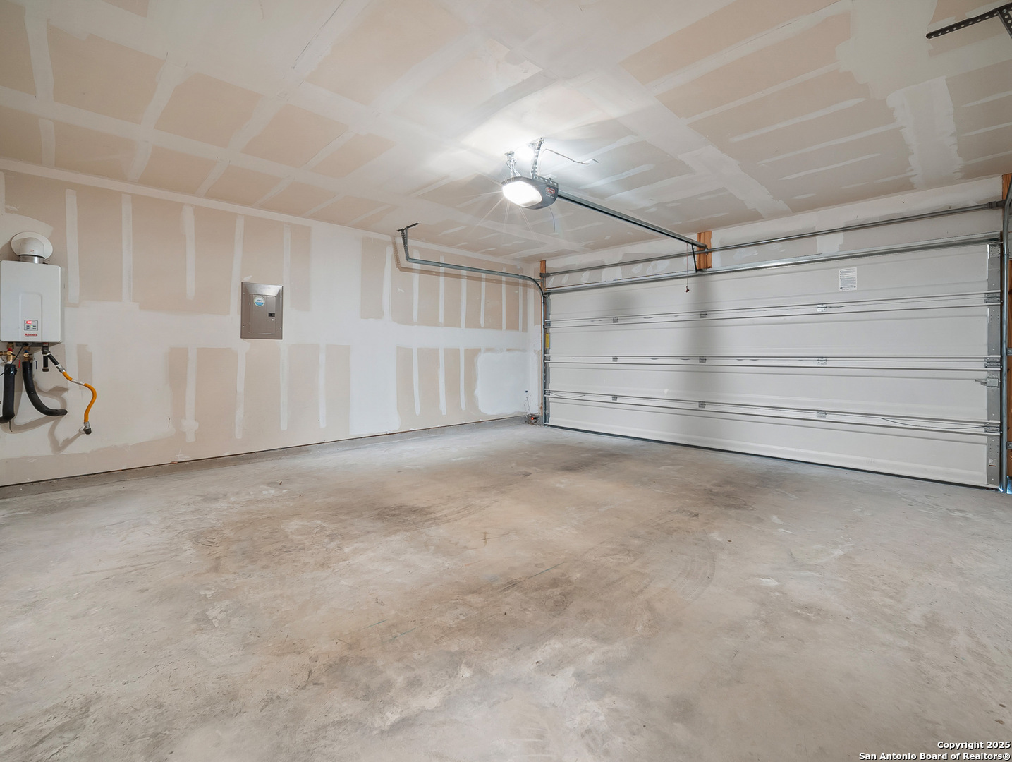 8842 Barrow Path Converse, TX 78109 - Photo 15 of 36 a view of an empty room
