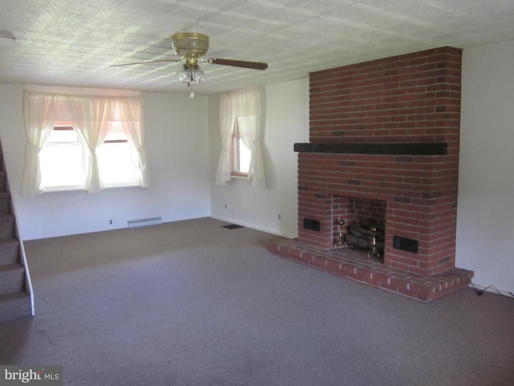 2726 Burma Road Columbia, PA 17512 - Photo 4 of 16 Gallery Image 4