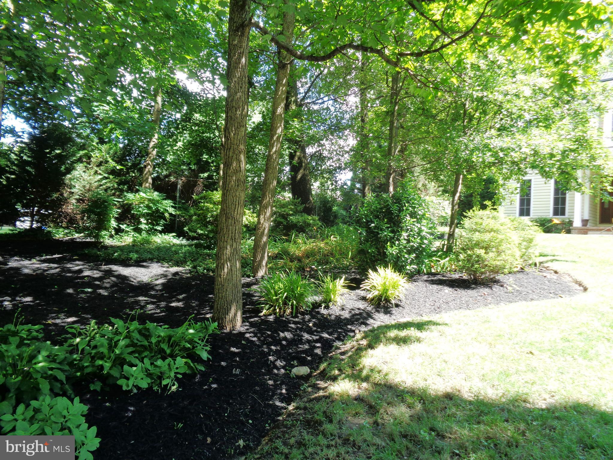 9009 Spring Avenue Lanham, MD 20706 - Photo 2 of 32