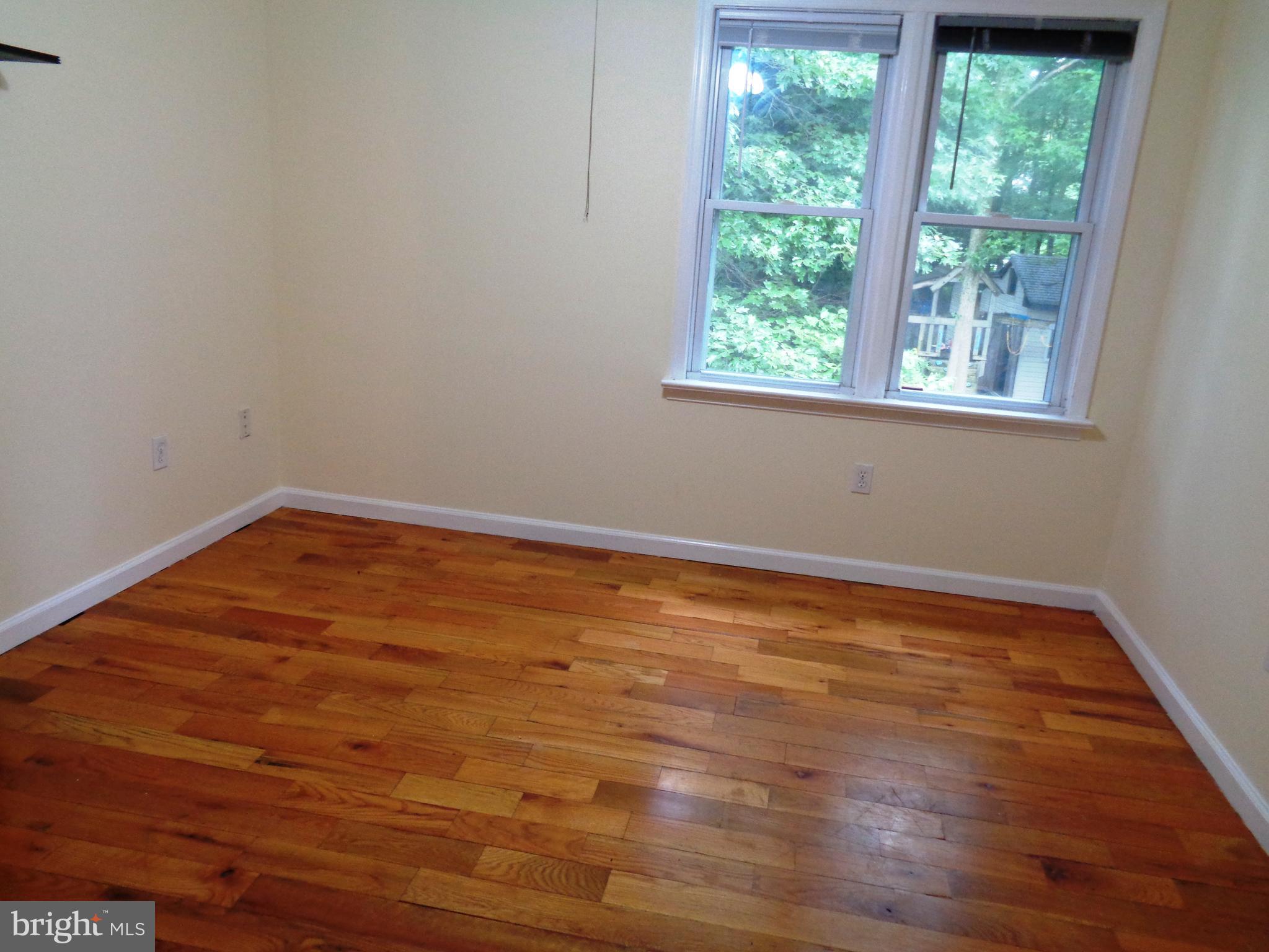 9009 Spring Avenue Lanham, MD 20706 - Photo 22 of 32