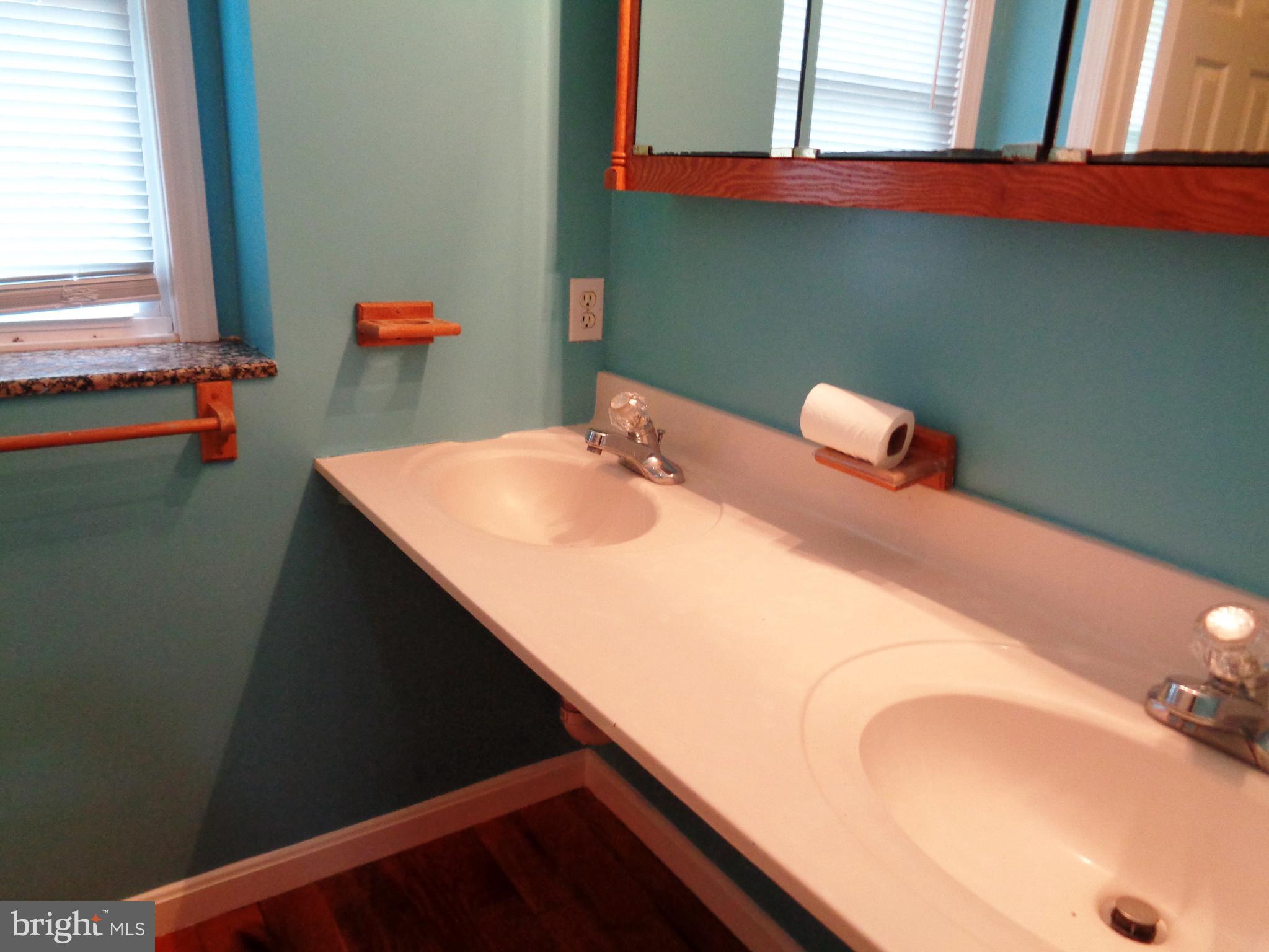 9009 Spring Avenue Lanham, MD 20706 - Photo 24 of 32