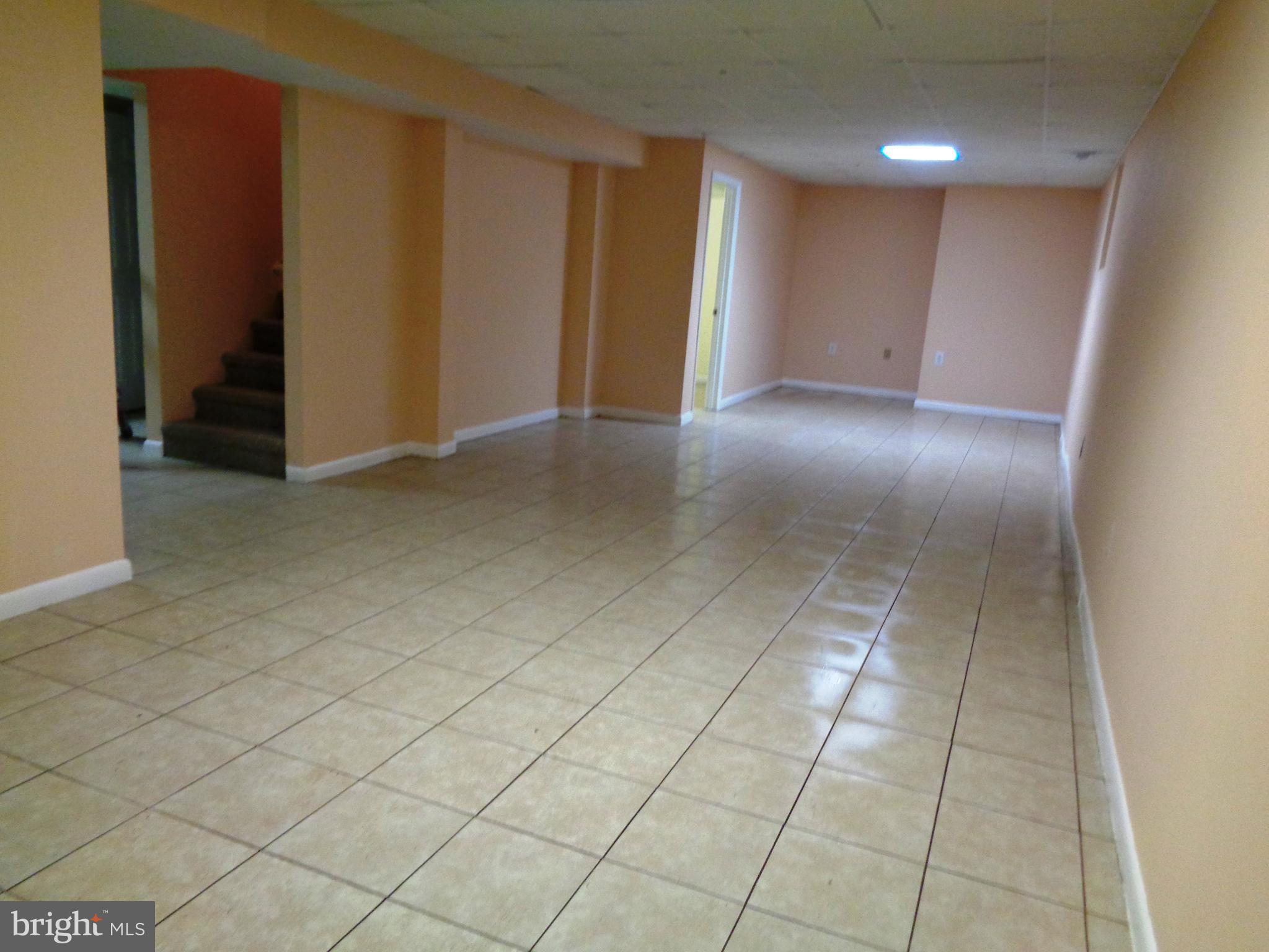 9009 Spring Avenue Lanham, MD 20706 - Photo 25 of 32