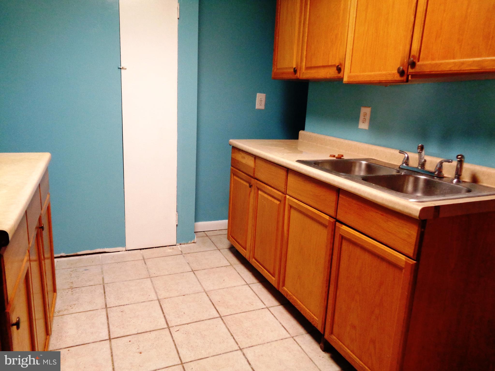 9009 Spring Avenue Lanham, MD 20706 - Photo 29 of 32