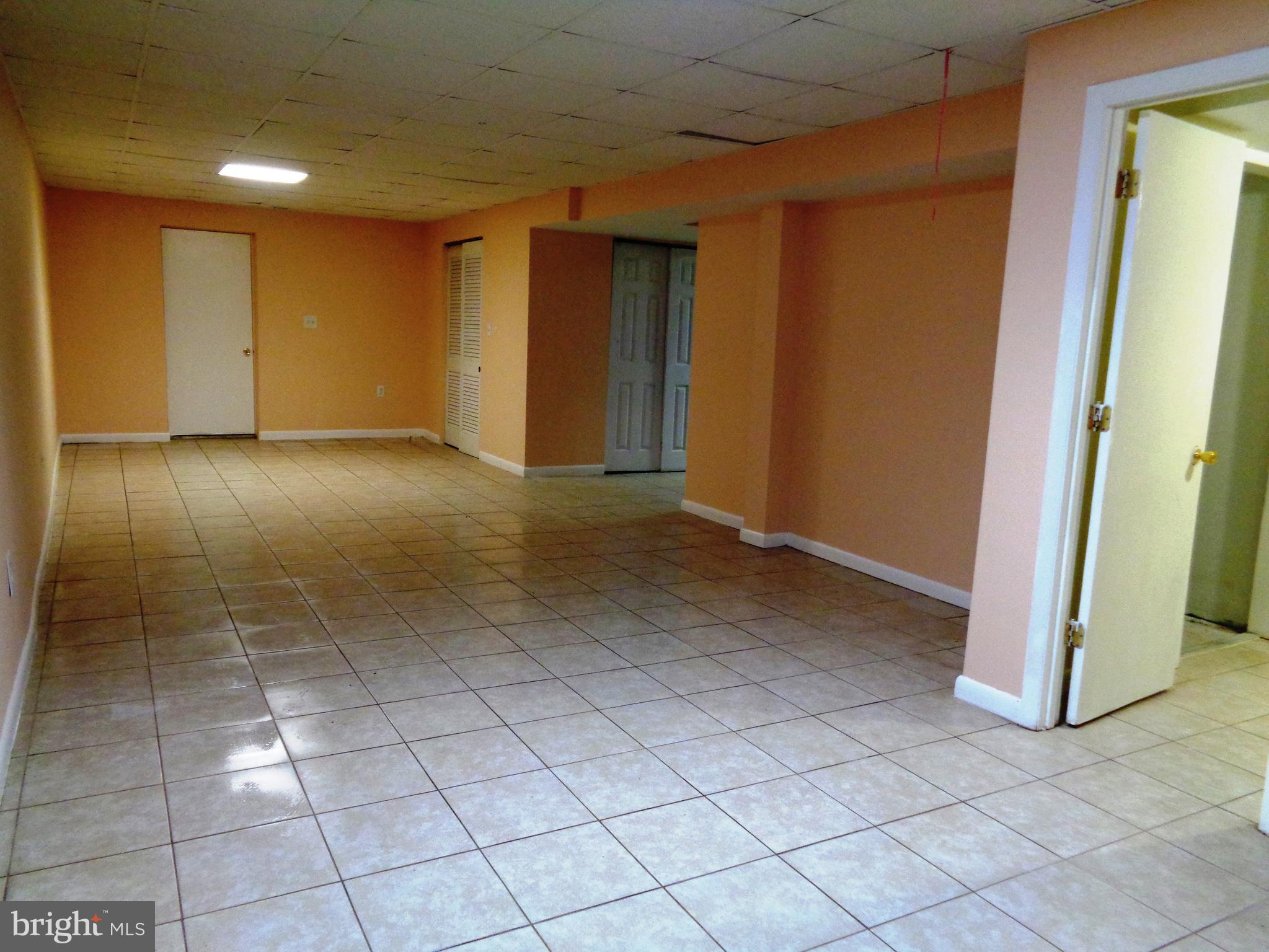 9009 Spring Avenue Lanham, MD 20706 - Photo 31 of 32