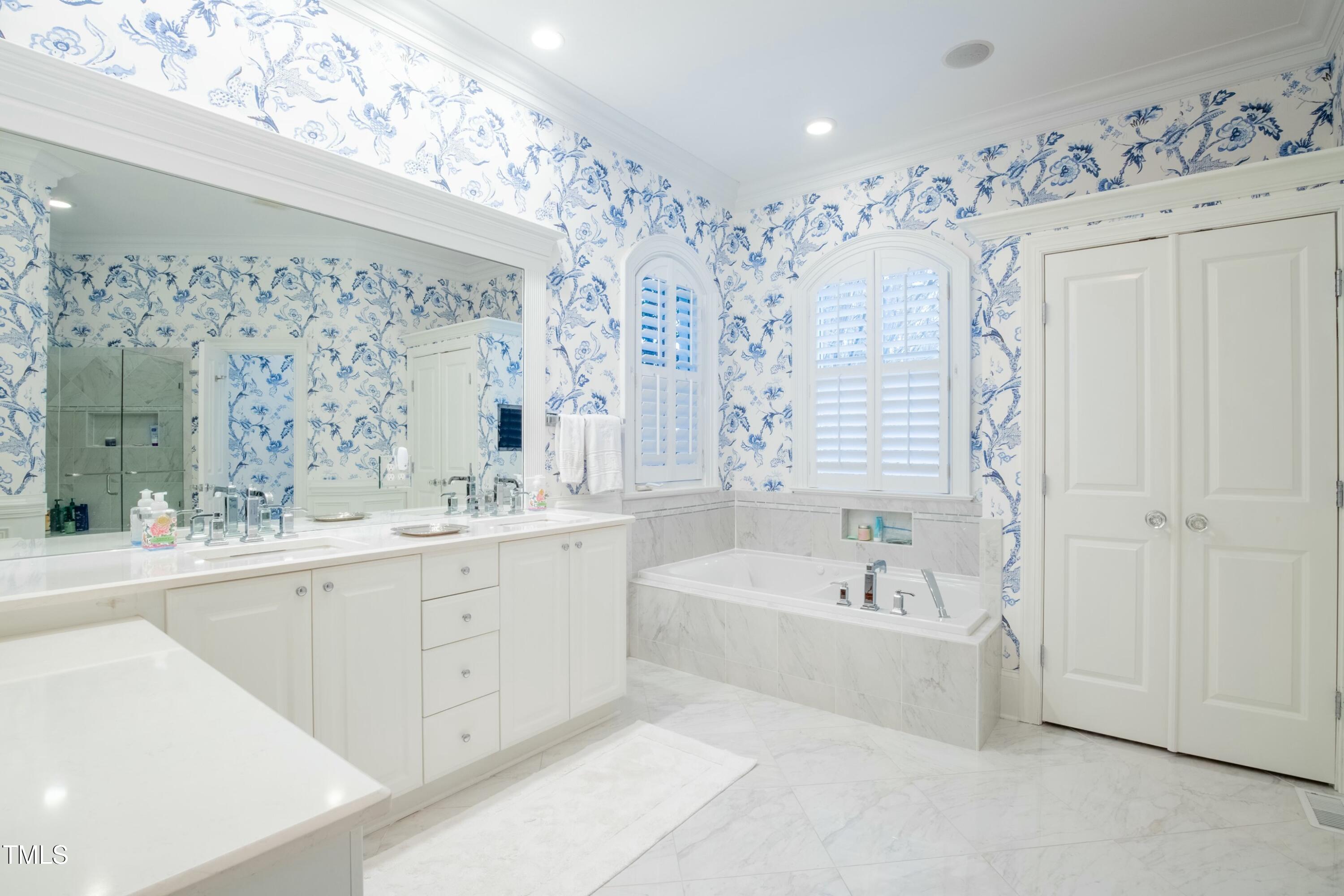 2113 Buckingham Road Raleigh, NC 27607 - Photo 20 of 32 tempImageUCL0CR