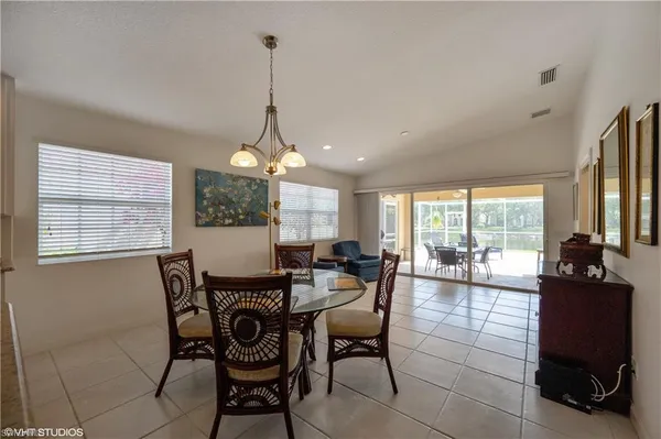 $2,750 | 3634 Exuma Way, Naples, FL 34119