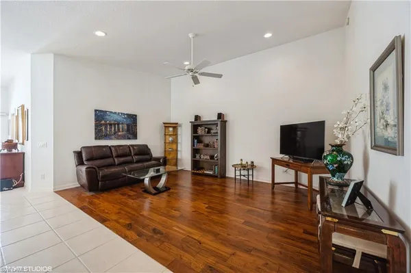 $2,750 | 3634 Exuma Way, Naples, FL 34119