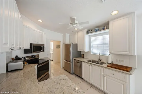 $2,750 | 3634 Exuma Way, Naples, FL 34119