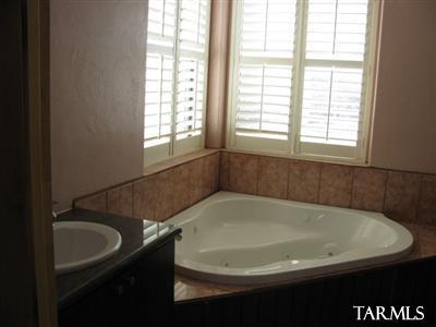 64772 East Edwin Road Tucson, AZ 85739 - Photo 11 of 17 Gallery Image 11