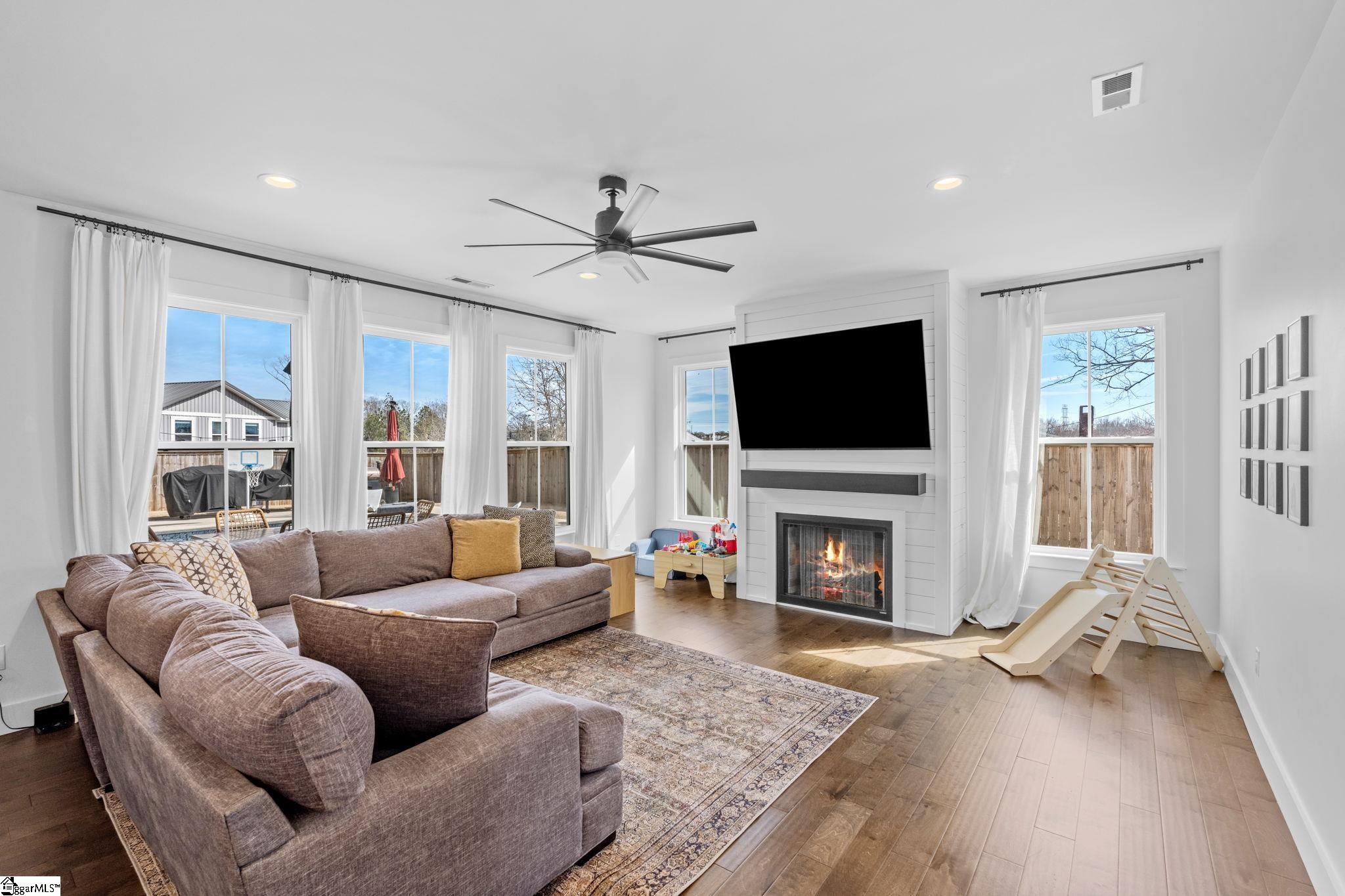 613 A Old Rutherford Road Taylors, SC 29687 - Photo 6 of 41 Gallery Image 6