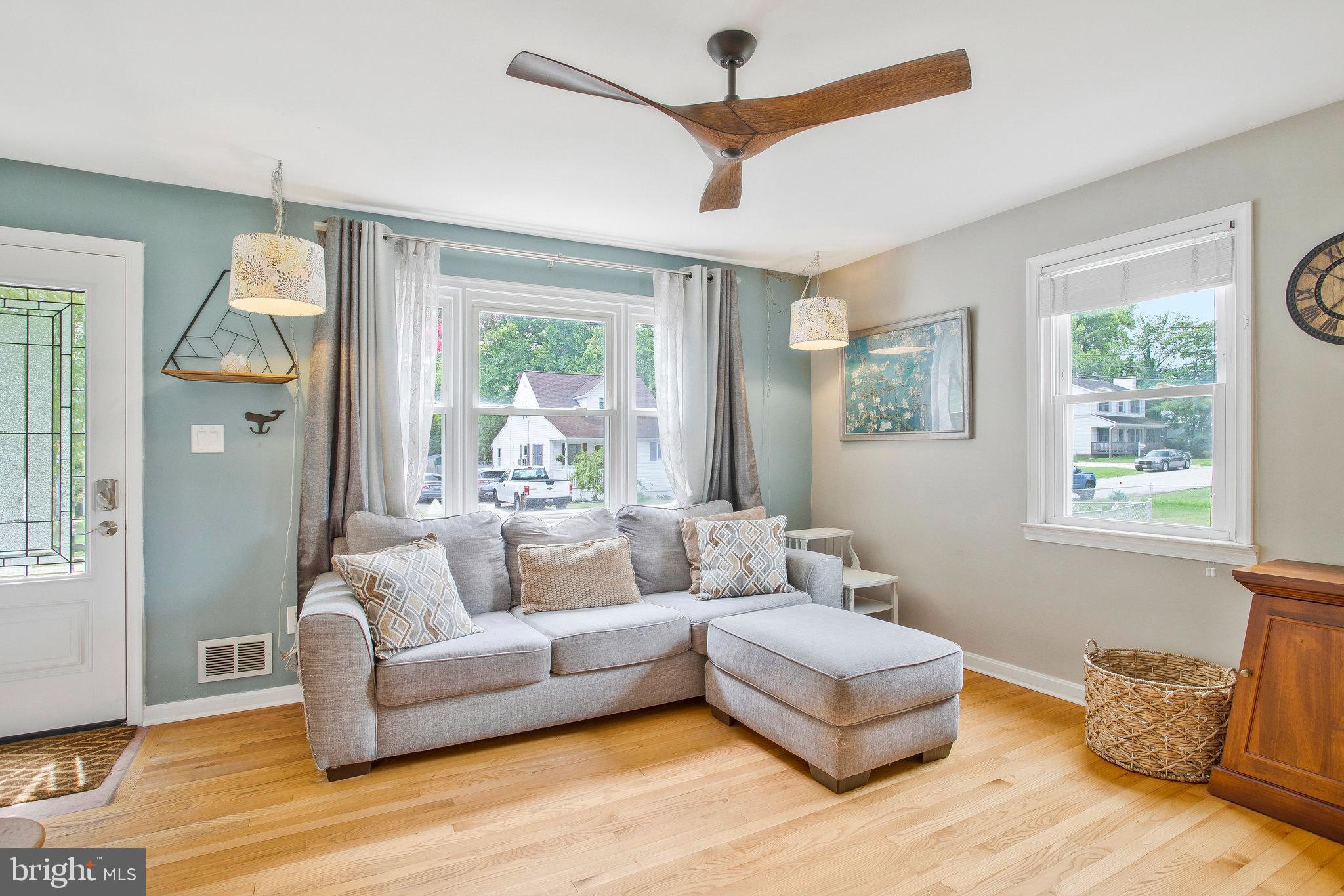 234 Meadow Road Pasadena, MD 21122 - Photo 2 of 23