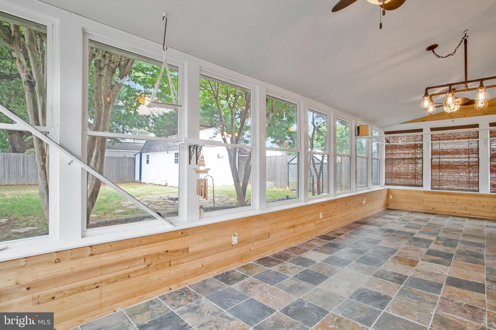 234 Meadow Road Pasadena, MD 21122 - Photo 5 of 23