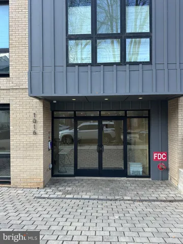 $1,995 | 1016 17th Place Northeast, Unit 2, Washington, DC 20002