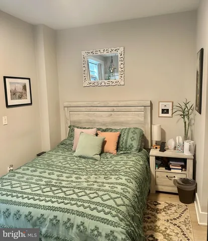 $1,995 | 1016 17th Place Northeast, Unit 2, Washington, DC 20002