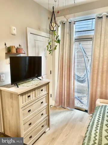 $1,995 | 1016 17th Place Northeast, Unit 2, Washington, DC 20002
