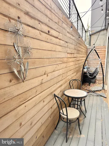 $1,995 | 1016 17th Place Northeast, Unit 2, Washington, DC 20002