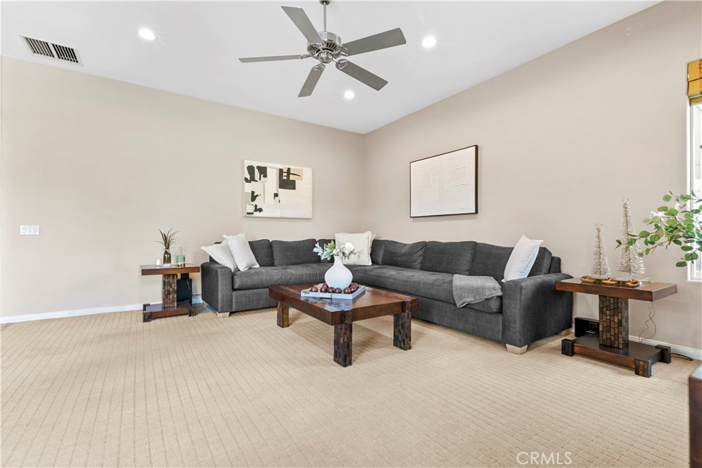 44 Killian Way Rancho Mirage, CA 92270 - Photo 20 of 72 a living room with furniture