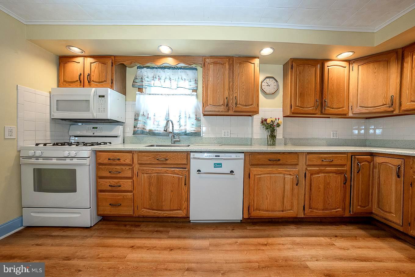 849 Quaint Street Secane, PA 19018 - Photo 11 of 31 Gallery Image 11