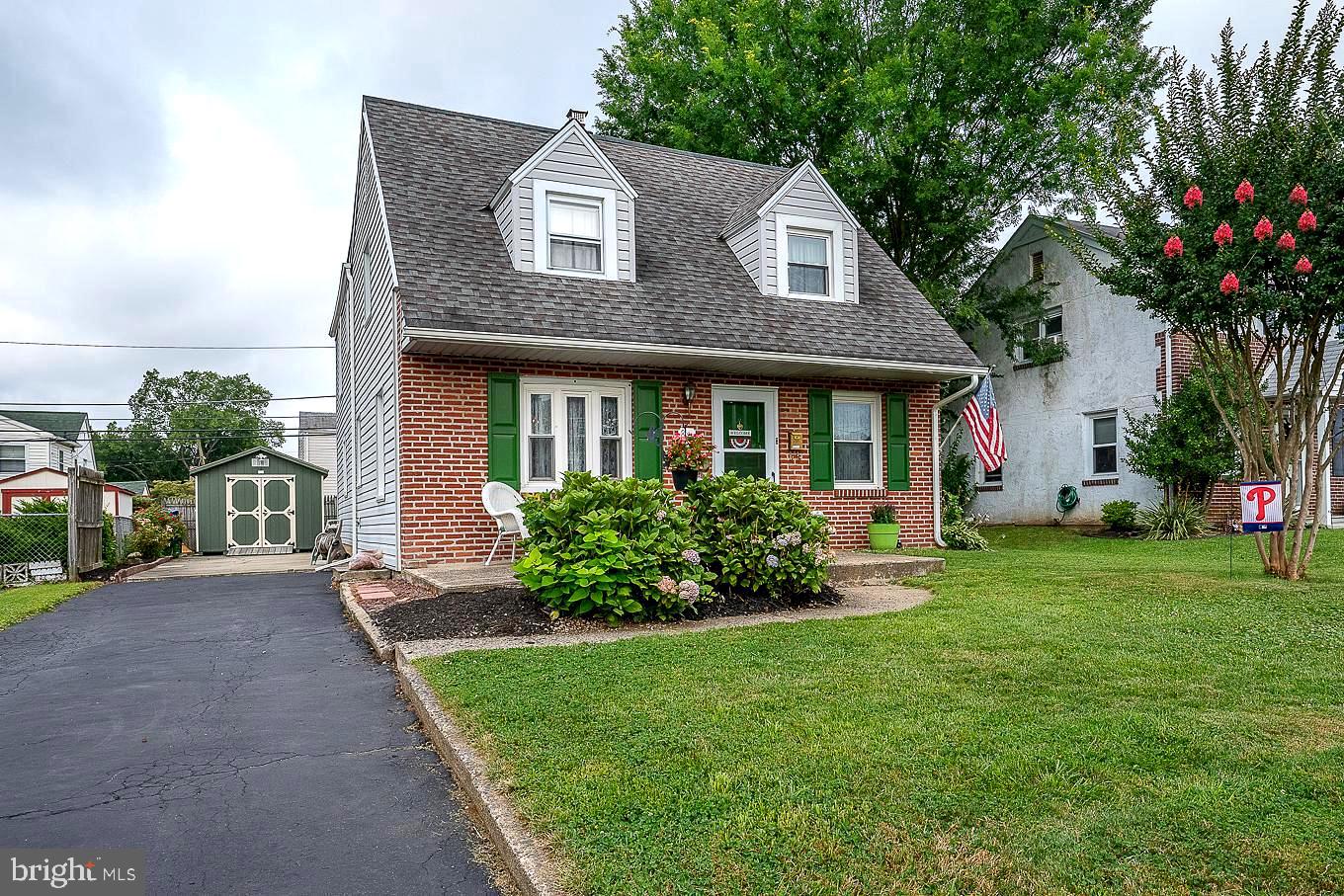 849 Quaint Street Secane, PA 19018 - Photo 2 of 31 Gallery Image 2