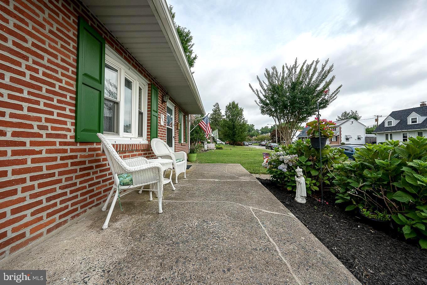 849 Quaint Street Secane, PA 19018 - Photo 3 of 31 Gallery Image 3