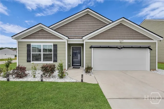 $2,300 | 233 Caribbean Village Drive, Guyton, GA 31312