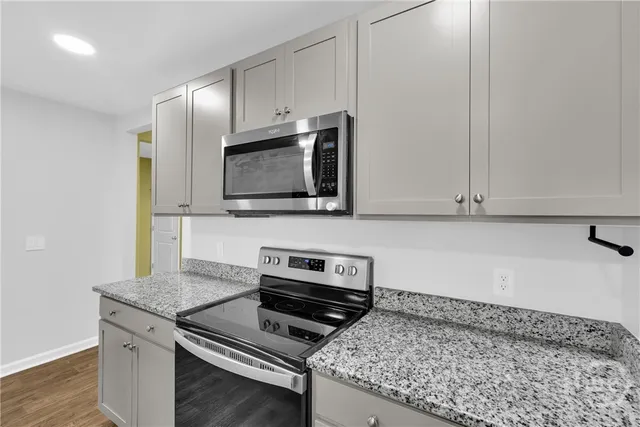 $2,300 | 233 Caribbean Village Drive, Guyton, GA 31312