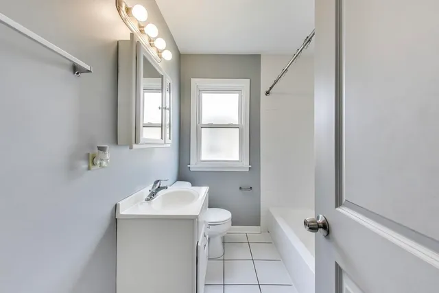 $399,950 | 4118 Prairie Avenue, Brookfield, IL 60513