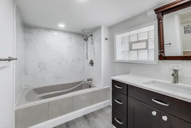 $399,950 | 4118 Prairie Avenue, Brookfield, IL 60513