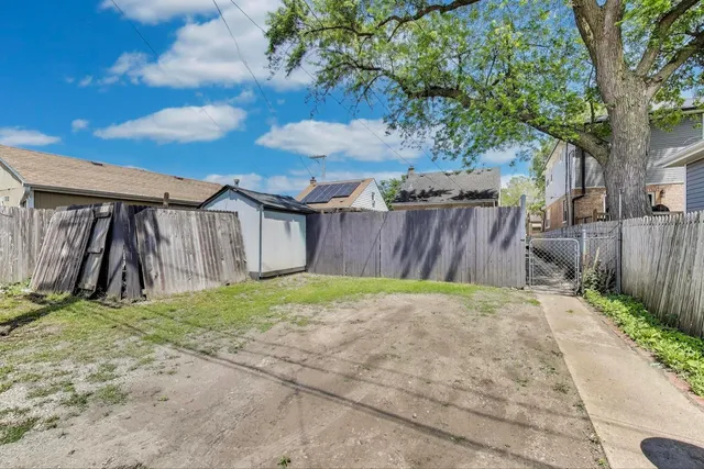 $399,950 | 4118 Prairie Avenue, Brookfield, IL 60513