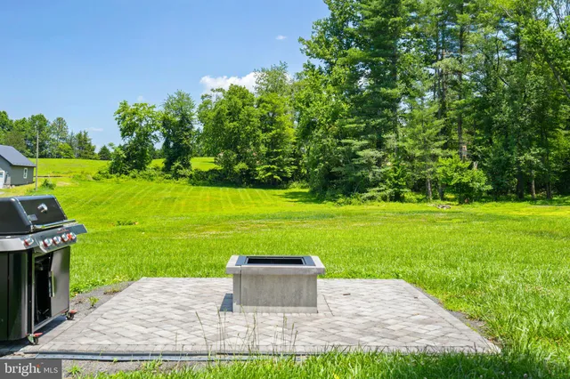 $700,000 | 8558-8560 Opal Road, Warrenton, VA 20186