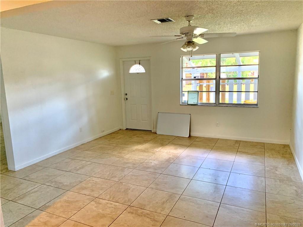 4393 Southeast Village Road Stuart, FL 34997 - Photo 3 of 10 Gallery Image 3
