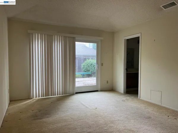 $1,300,000 | 212 Puddingstone Road, Alameda, CA 94502