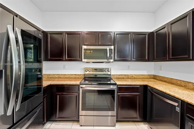 $465,000 | 21416 Northwest 13th Place, Miami Gardens, FL 33169