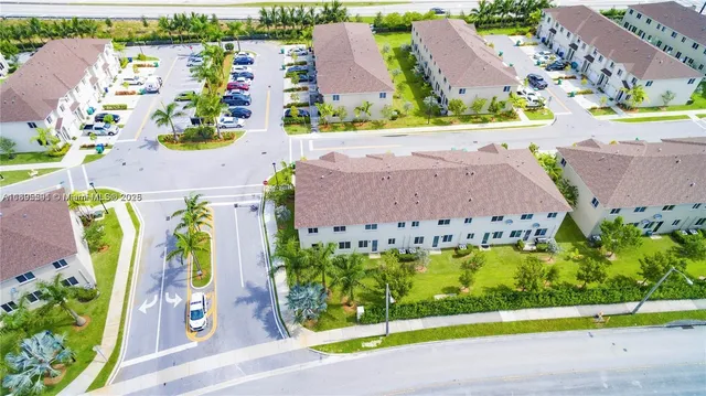 $465,000 | 21416 Northwest 13th Place, Miami Gardens, FL 33169