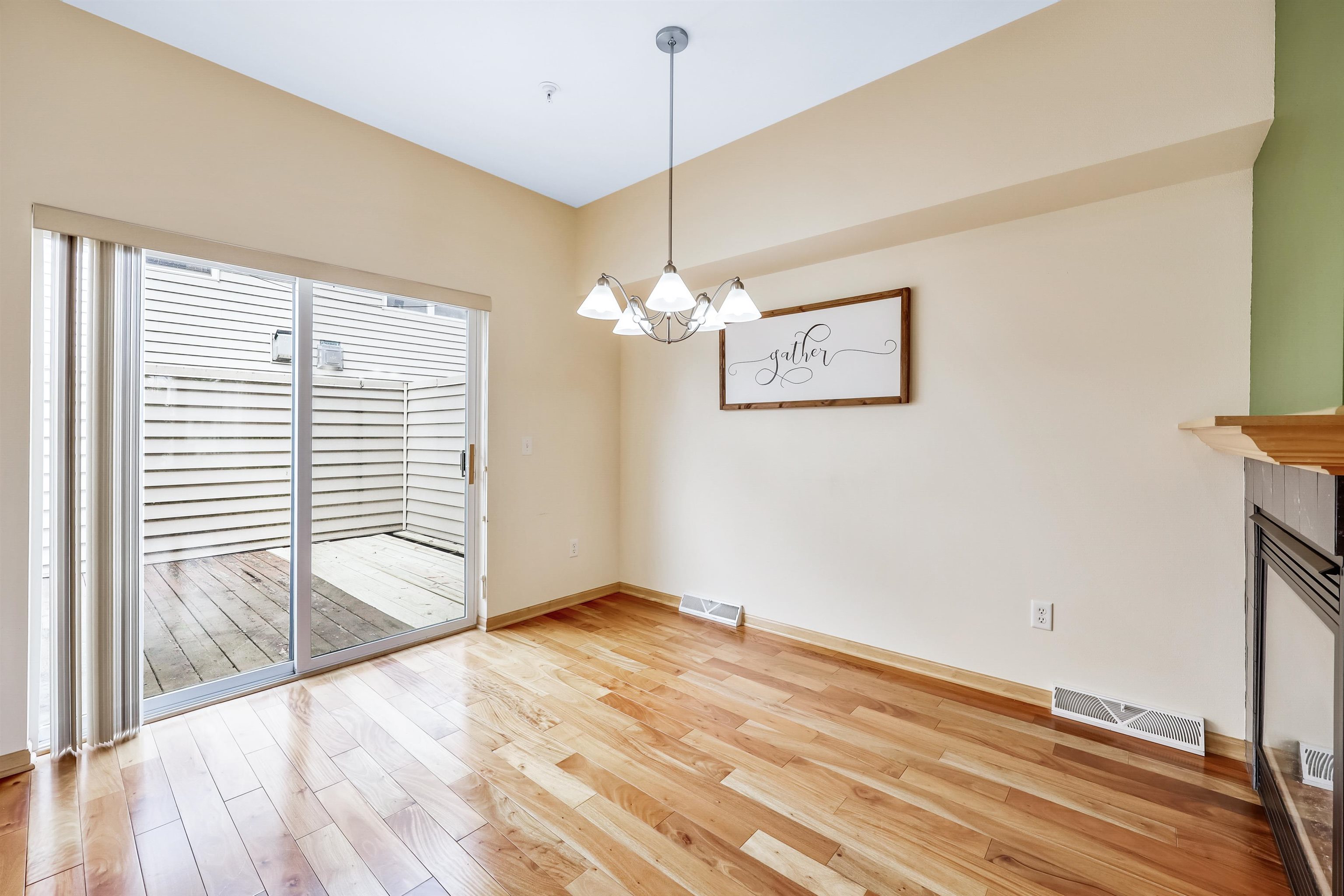 72 S Gardens Fitchburg, WI 53711 - Photo 15 of 40