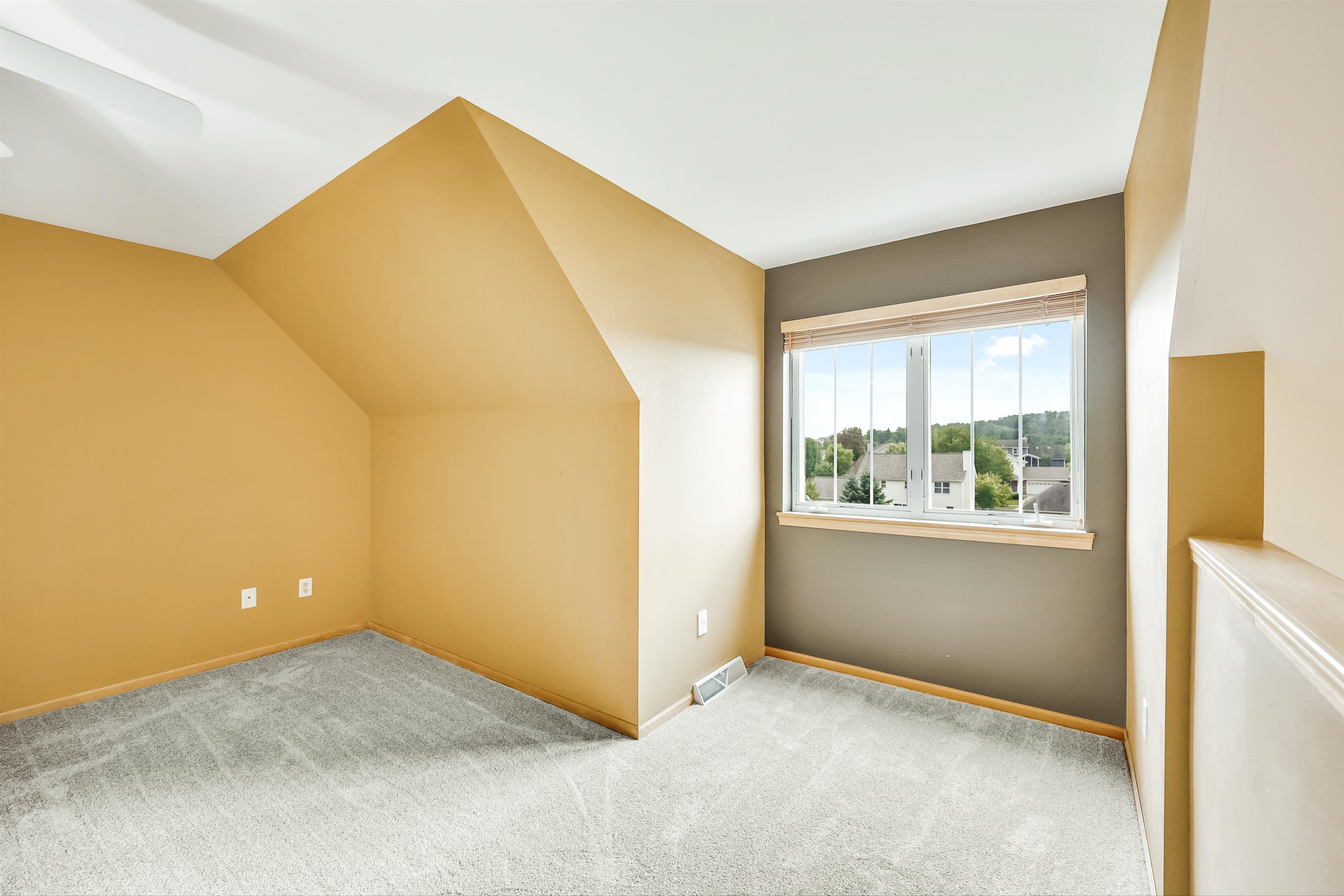 72 S Gardens Fitchburg, WI 53711 - Photo 31 of 40