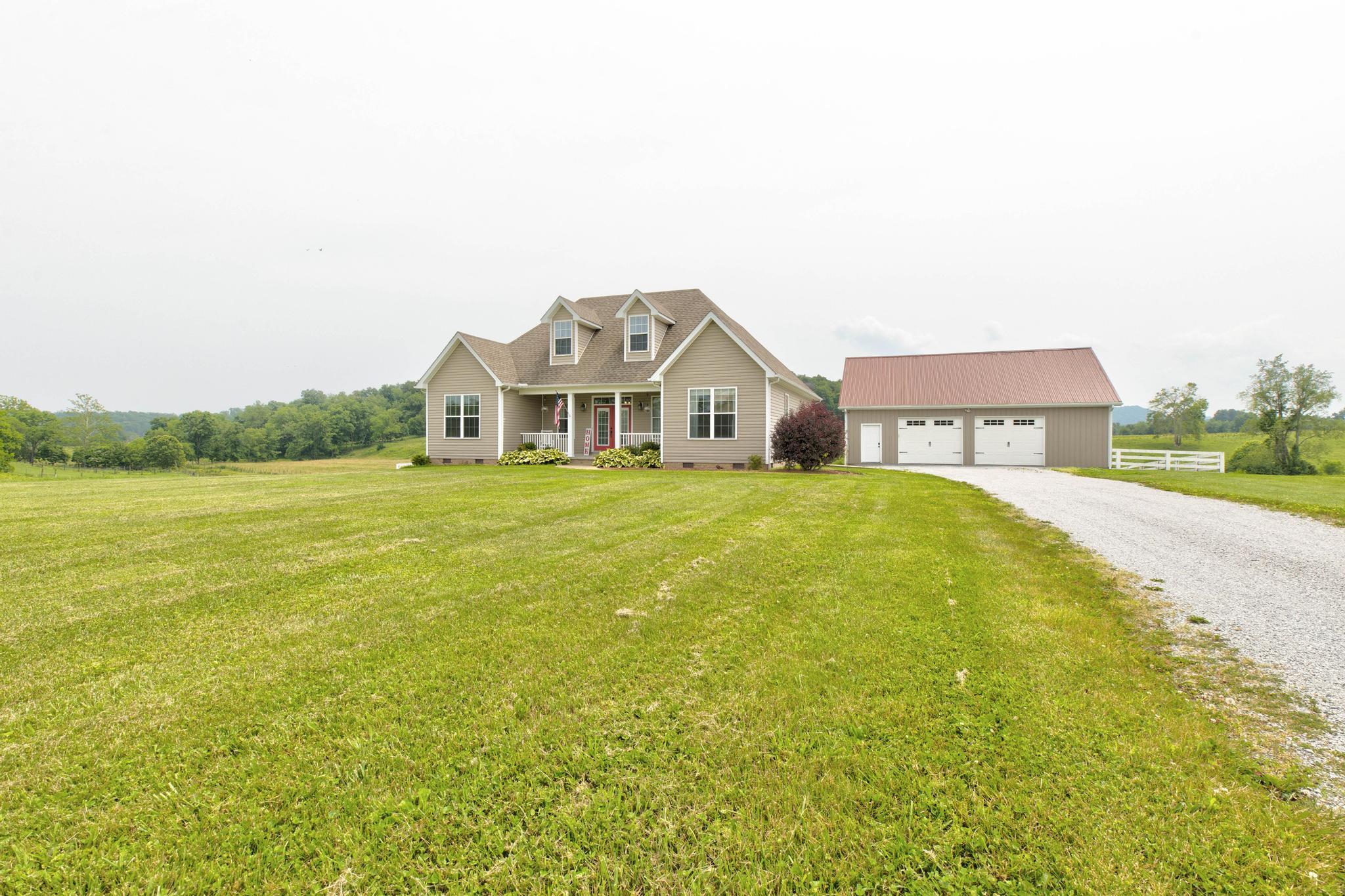315 Welch Road Jeffersonville, KY 40337 - Photo 3 of 35 PWM21353_4_5