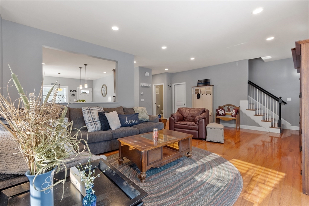 2 Eagle Nest Road, Unit B62 Clinton, MA 01510 - Photo 9 of 35 a living room with furniture