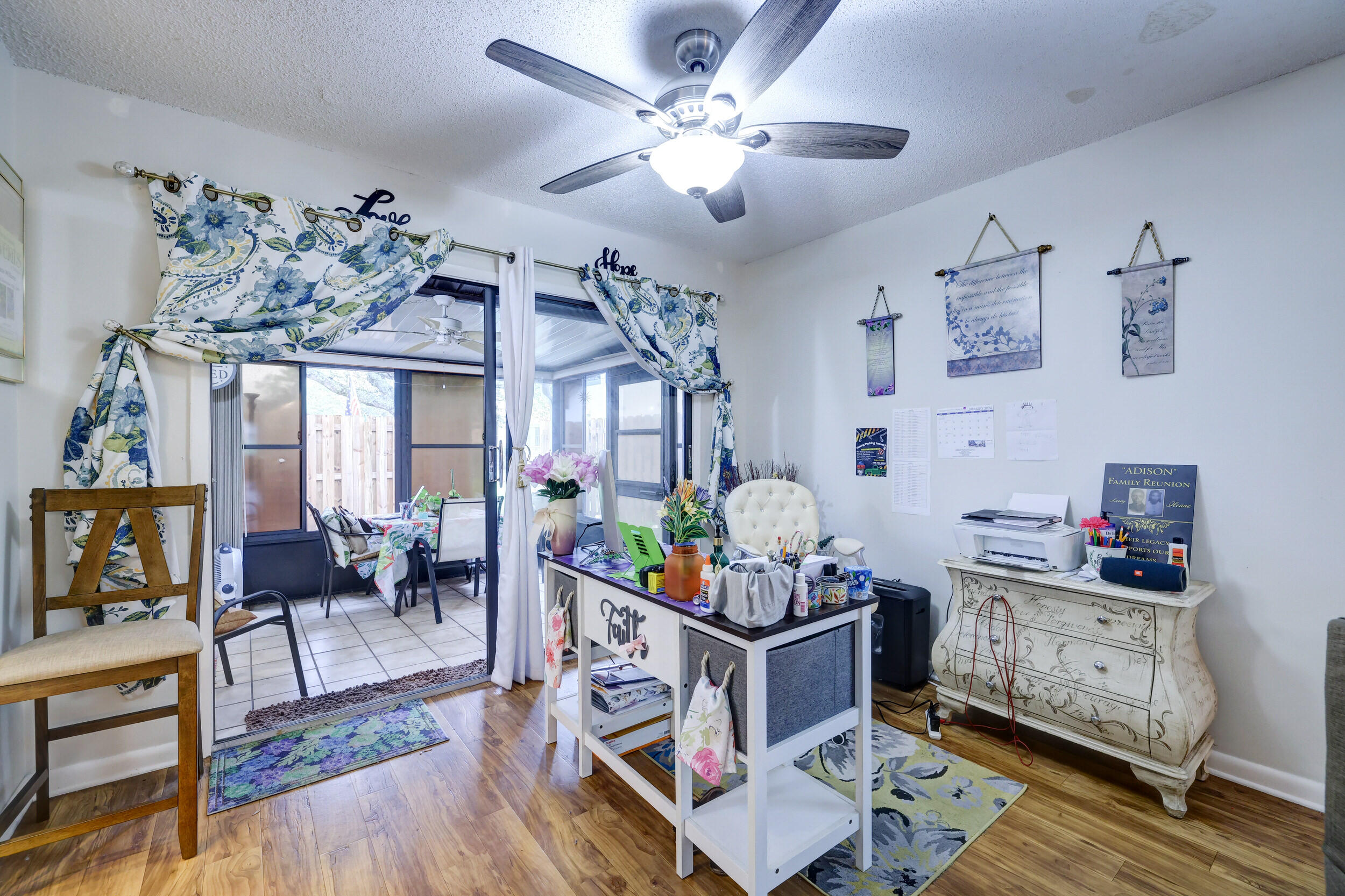 2070 Colonial Road, Unit 6 Fort Pierce, FL 34950 - Photo 8 of 28 08_632a6532_3_4_5_6