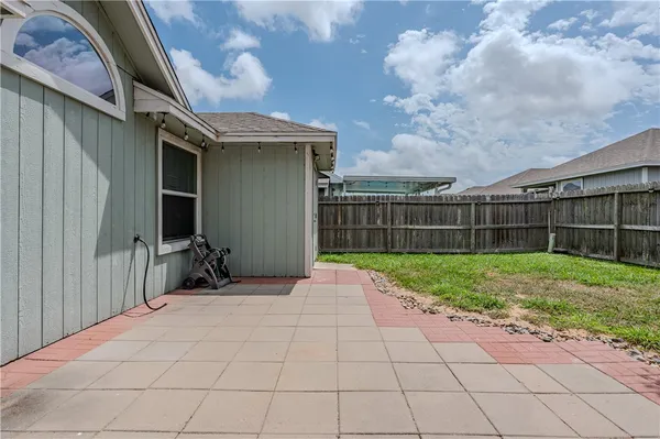 $240,000 | 7405 Russ Lane, Corpus Christi, TX 78414
