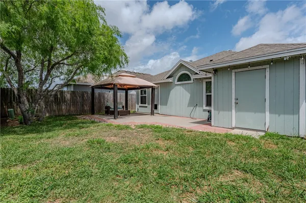 $240,000 | 7405 Russ Lane, Corpus Christi, TX 78414