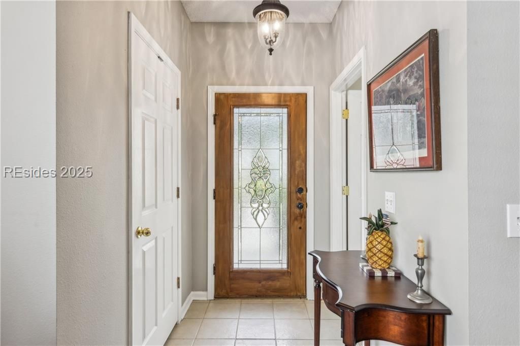 150 Lazy Daisy Drive Bluffton, SC 29909 - Photo 4 of 25 Foyer