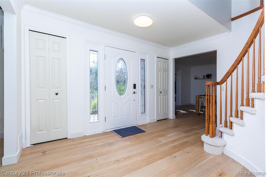 1244 Rothwell Drive Troy, MI 48084 - Photo 5 of 48 Gallery Image 5