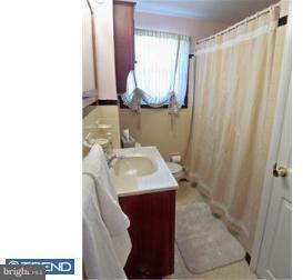 600 South Valley Forge Road Lansdale, PA 19446 - Photo 11 of 12 Bathroom