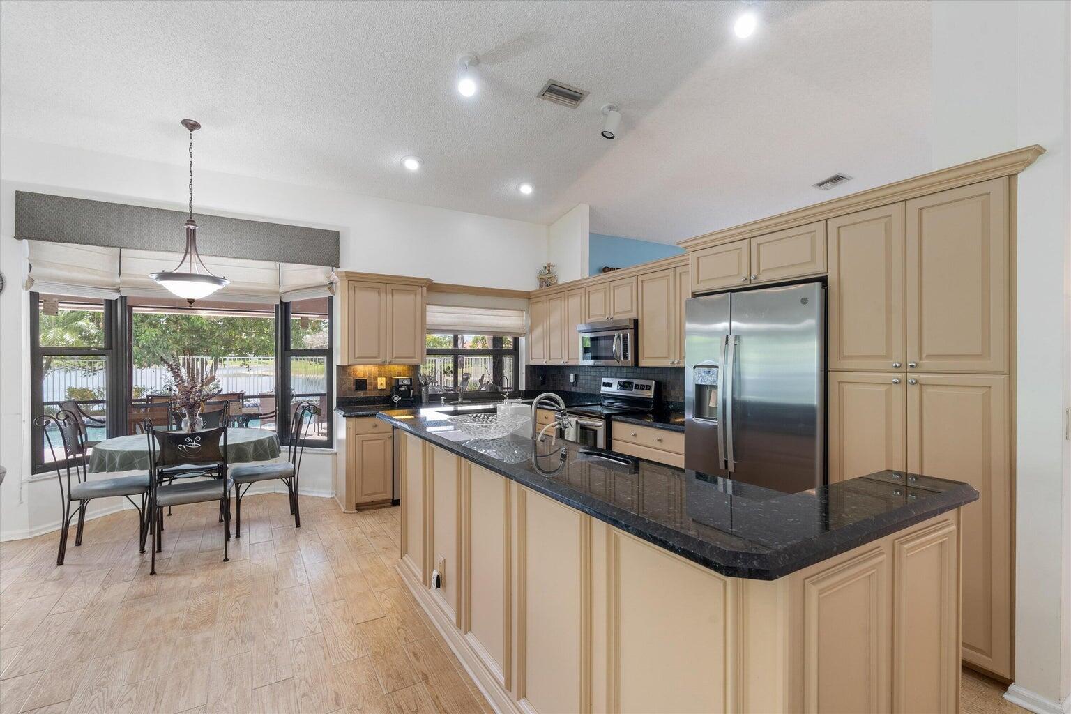 11241 Island Lakes Lane Boca Raton, FL 33498 - Photo 38 of 47 20250413143052650685000000-o