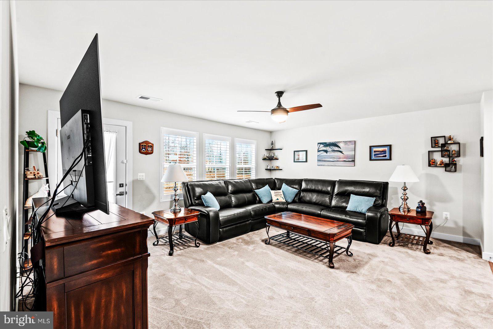 35150 Daisy Way Locust Grove, VA 22508 - Photo 12 of 34 Great Room w ceiling fan
