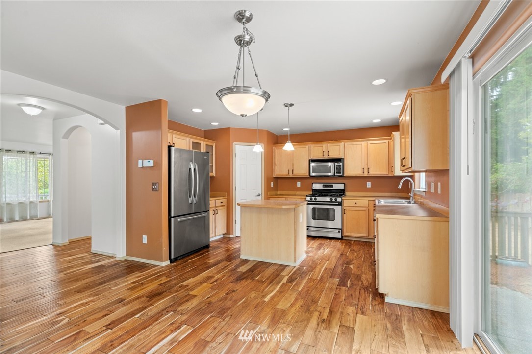 19024 3rd Drive Southeast Bothell, WA 98012 - Photo 11 of 34 Gallery Image 11