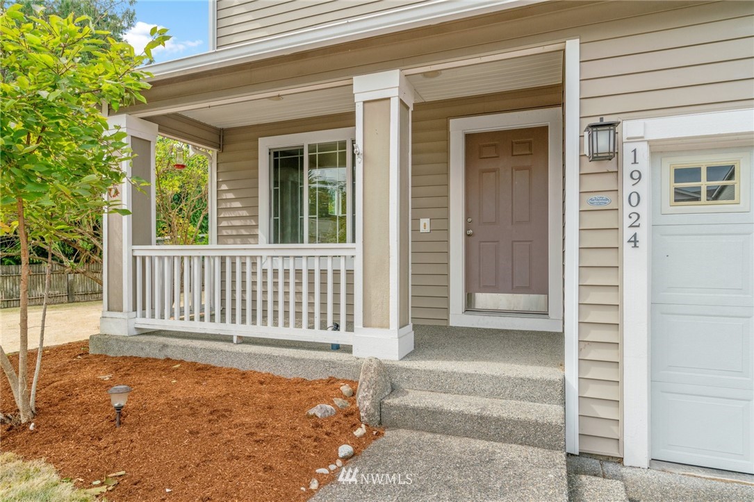 19024 3rd Drive Southeast Bothell, WA 98012 - Photo 4 of 34 Gallery Image 4