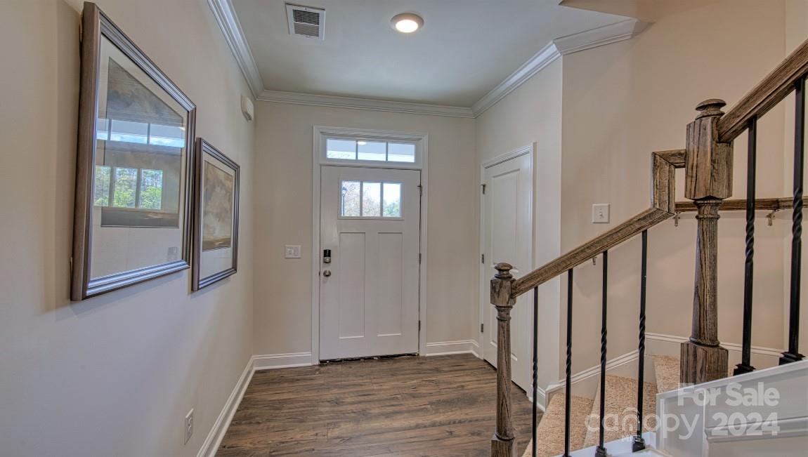 296 Creekview Road Hendersonville, NC 28792 - Photo 4 of 38 Gallery Image 4